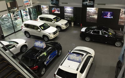 萬高V合作 柳州世航攜手云馳名車，開創平行進口車領域合作新紀元